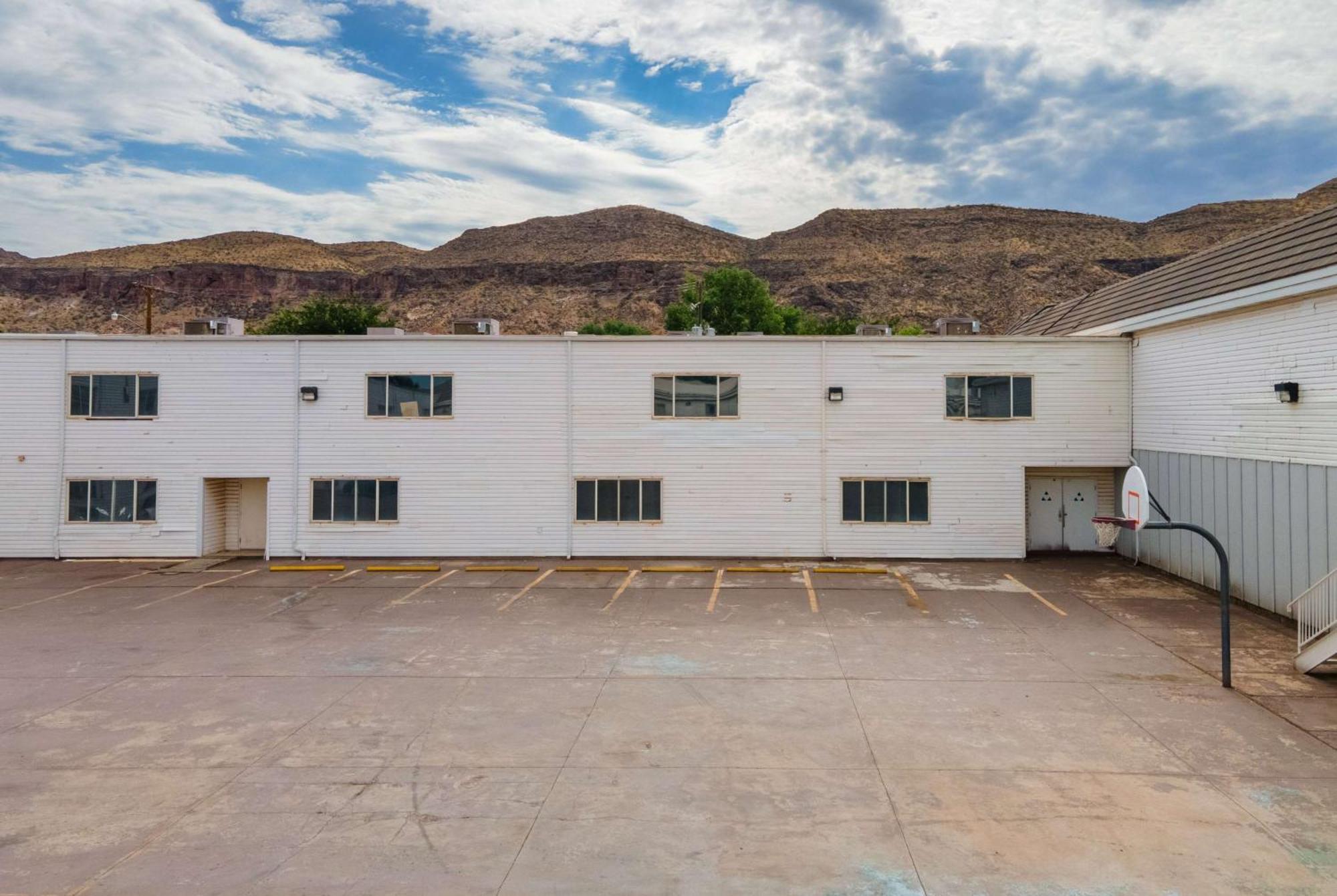 Ramada By Wyndham La Verkin Zion National Park Экстерьер фото