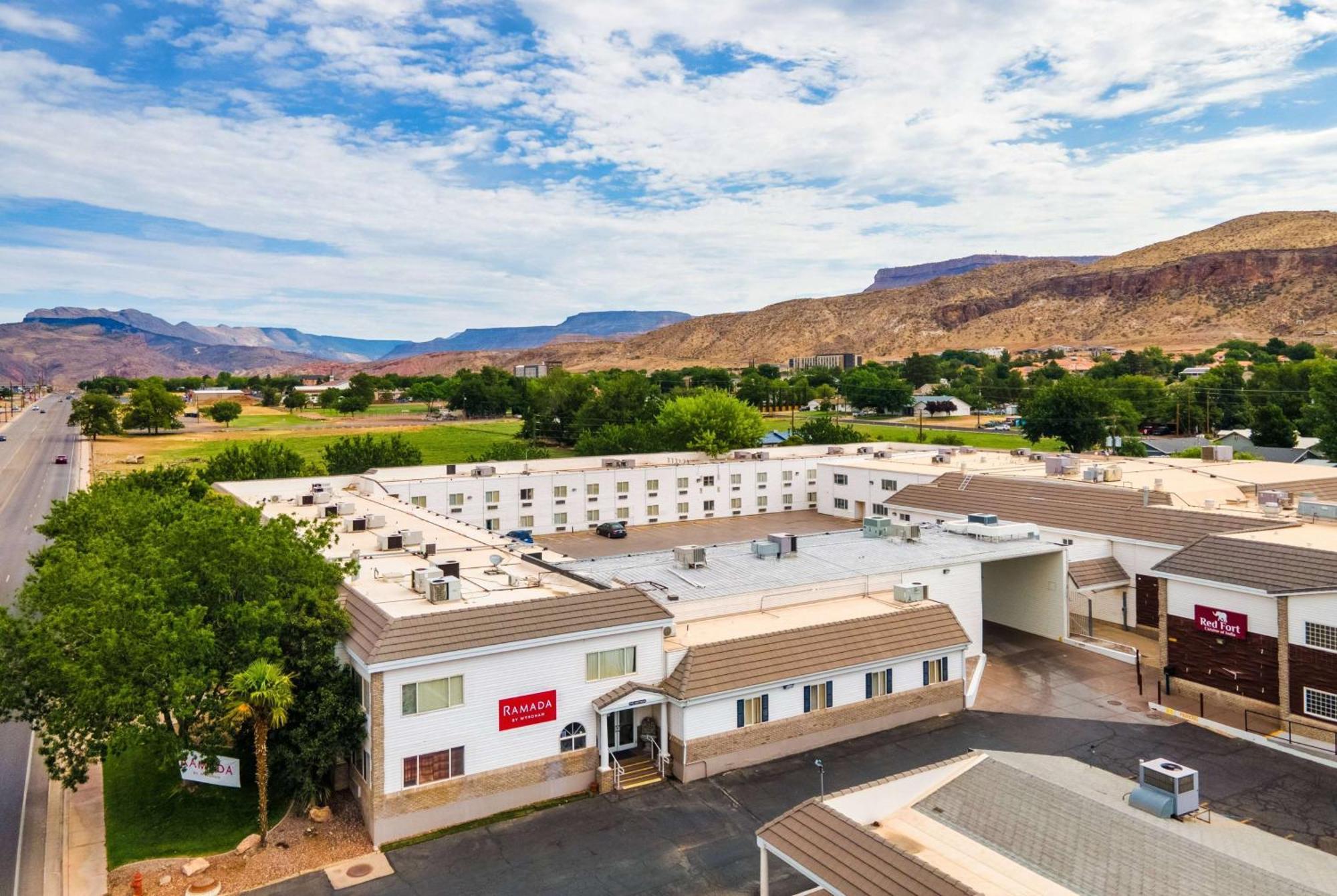 Ramada By Wyndham La Verkin Zion National Park Экстерьер фото