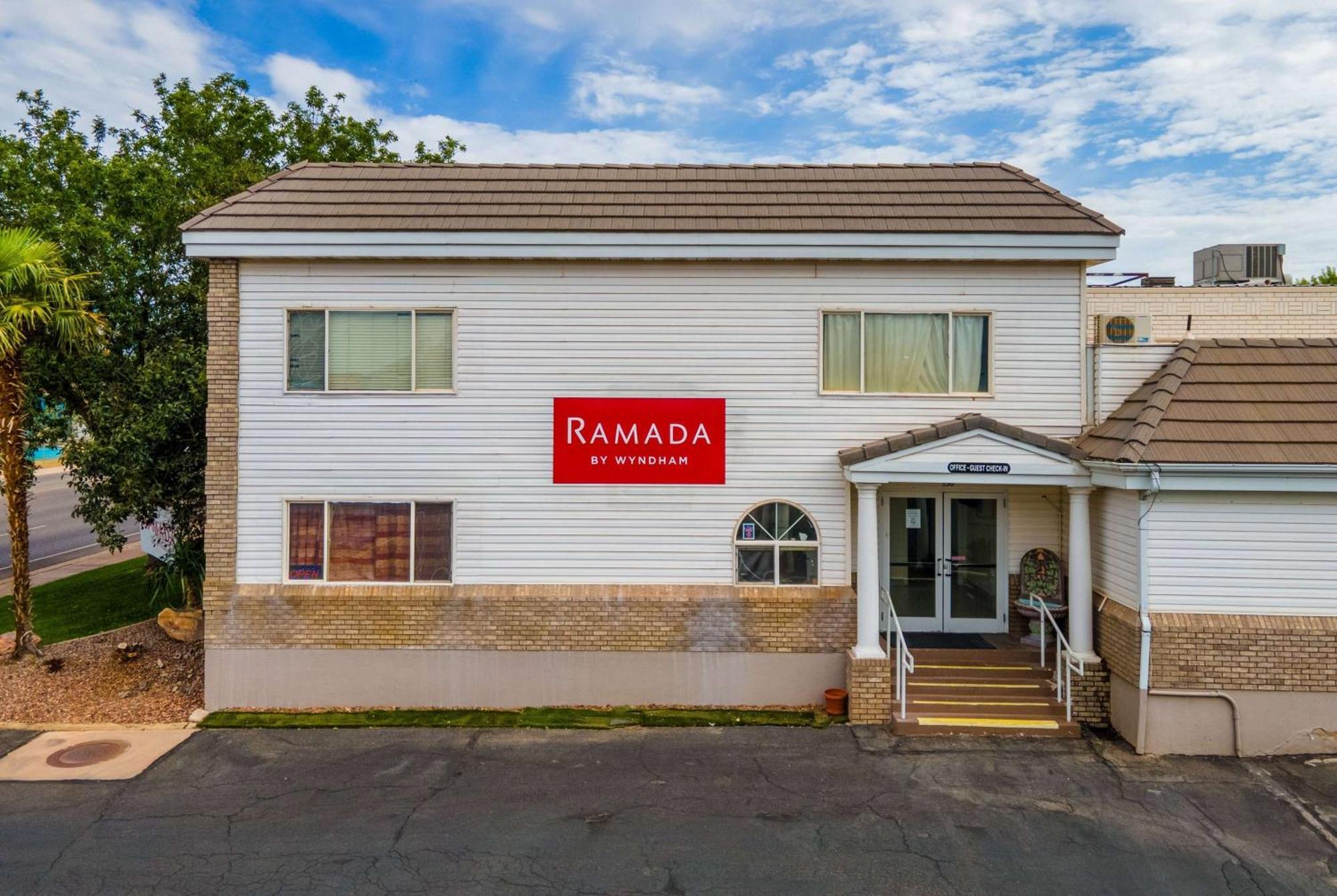 Ramada By Wyndham La Verkin Zion National Park Экстерьер фото